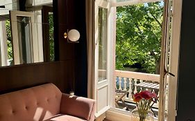 Spinoza Suites